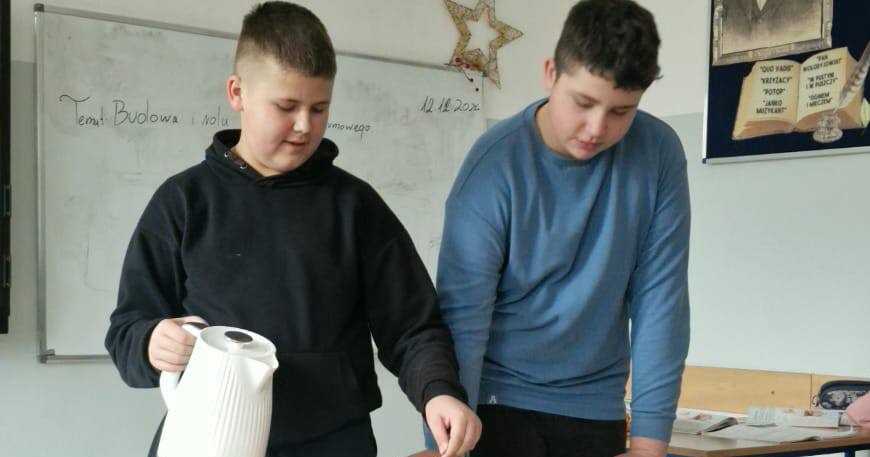 AKTYWNE LEKCJE BIOLOGII